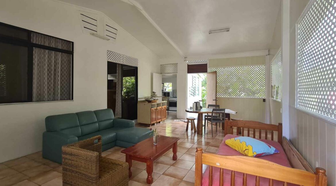 1743809172_LM361_9_original